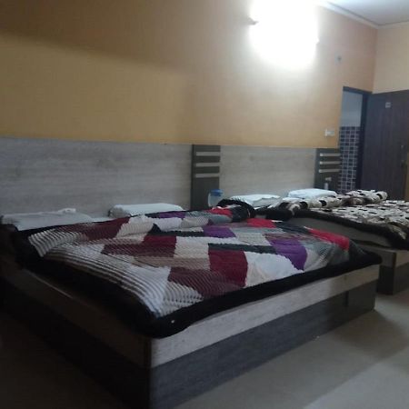 Hotel Shakuntala Katra  Luaran gambar