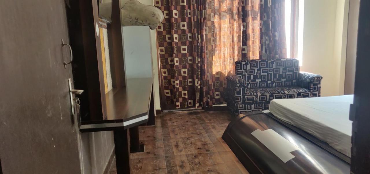 Hotel Shakuntala Katra  Luaran gambar