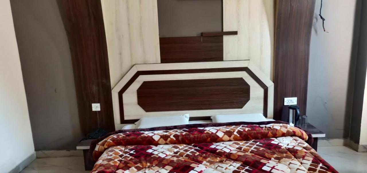 Hotel Shakuntala Katra  Luaran gambar