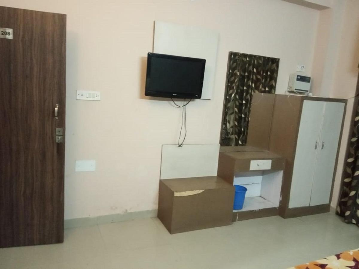 Hotel Shakuntala Katra  Luaran gambar