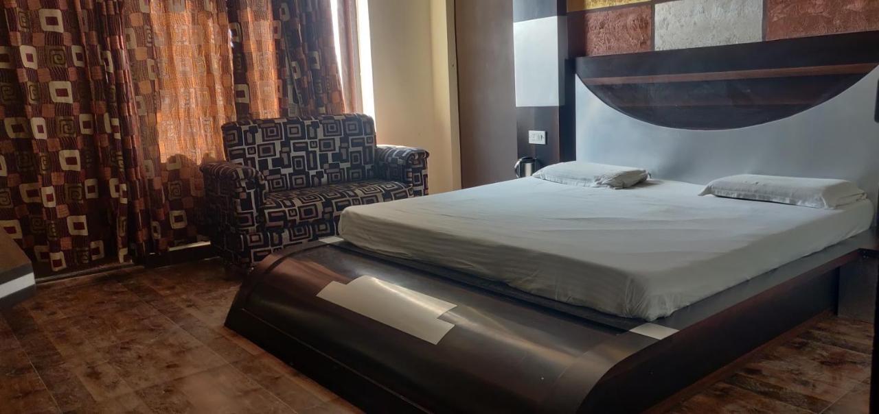 Hotel Shakuntala Katra  Luaran gambar