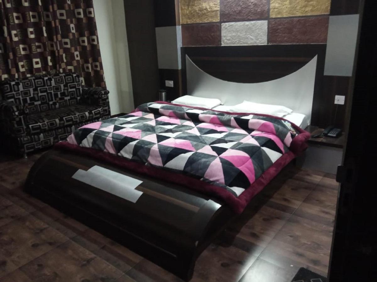 Hotel Shakuntala Katra  Luaran gambar